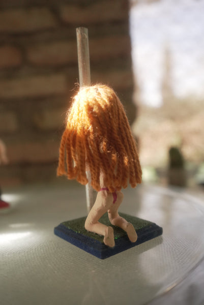 Pole Dancer Calaca