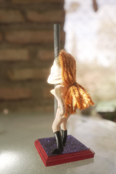 Pole Dancer Calaca III