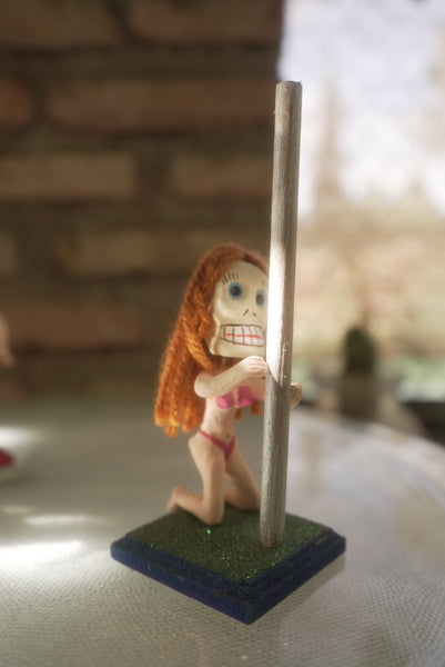 Pole Dancer Calaca