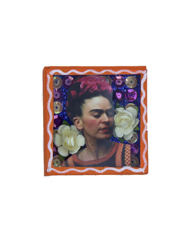 Cajita-imán Frida flores color crema (naranja)